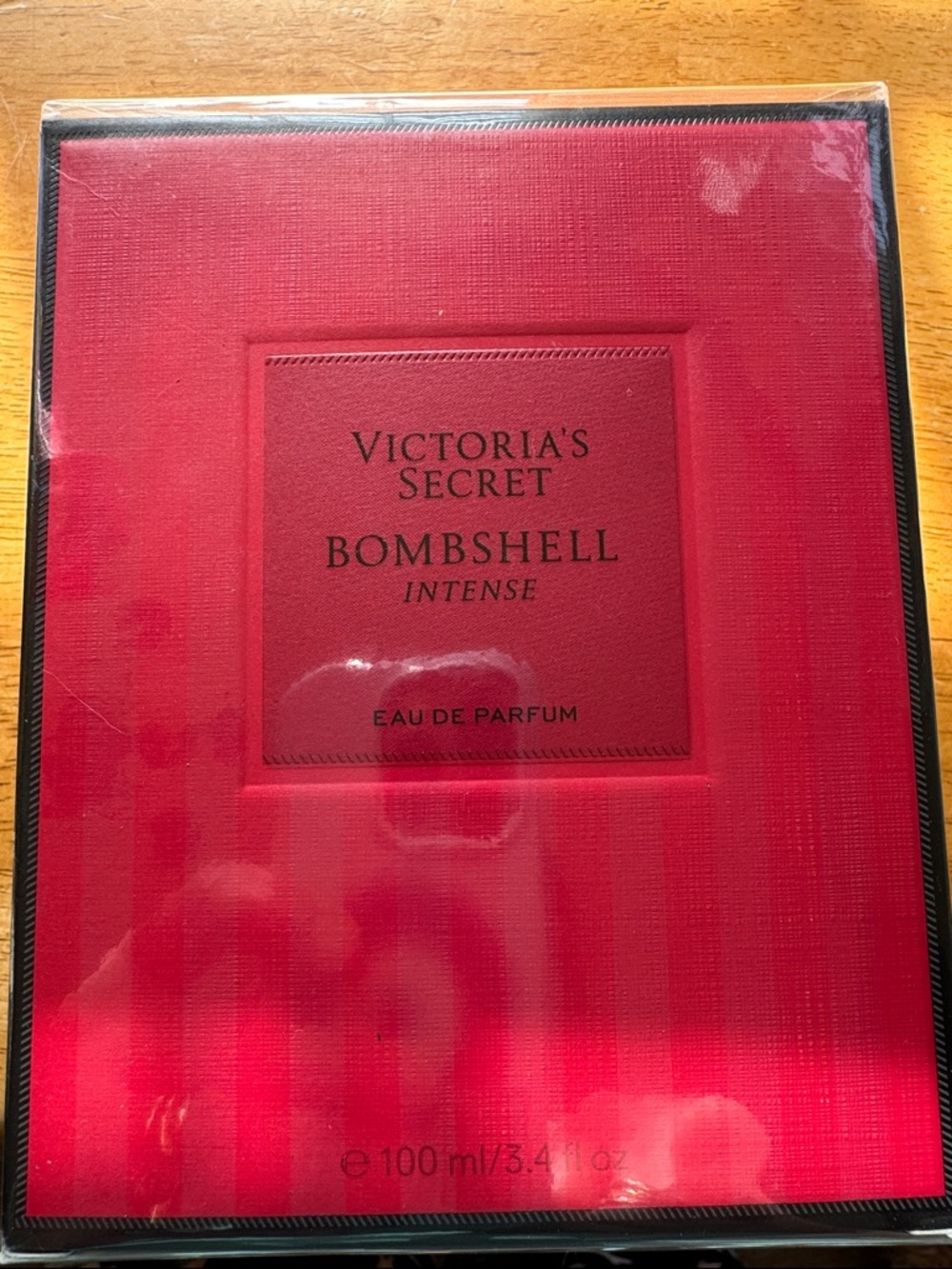 Victoria's Secret Bombshell Intense Red Eau de Parfum